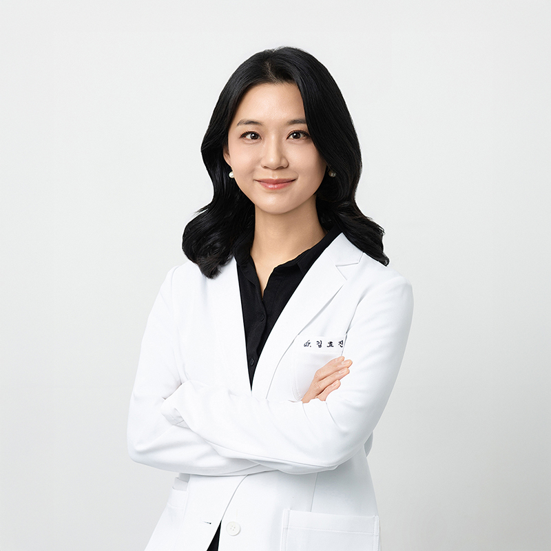 레픽 클리닉 강남점에서 소아청소년과 전문의 원장으로 근무하는 김효진의 인물 프로필.